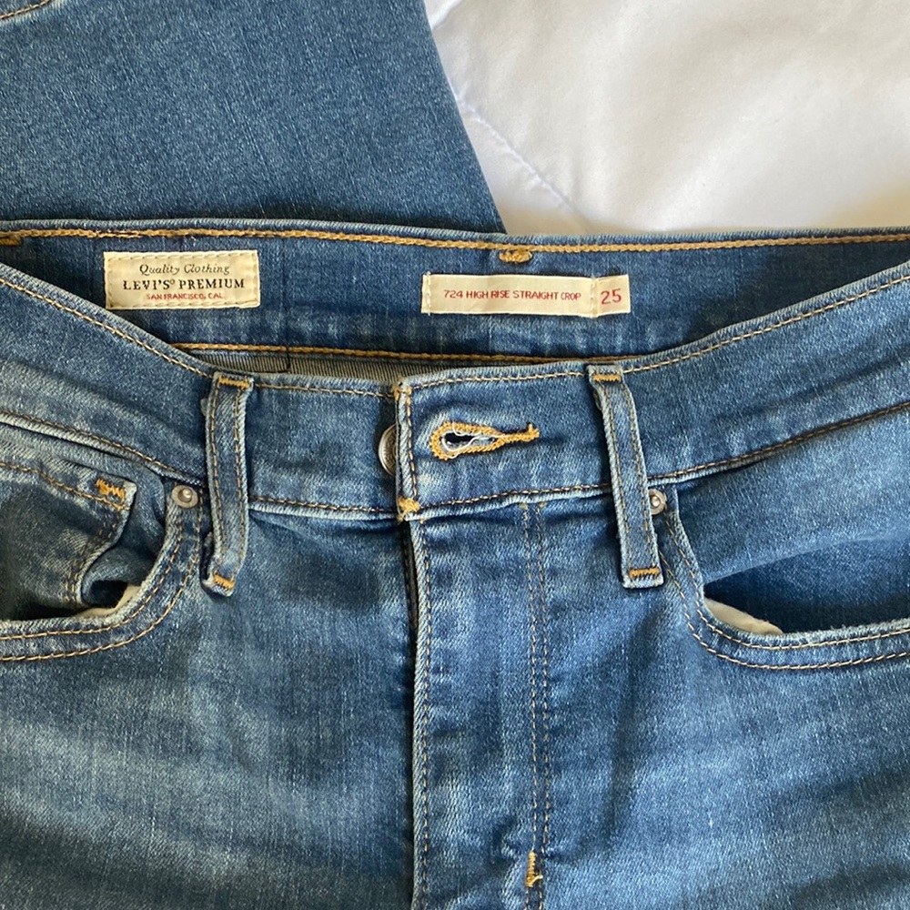 LEVIS HIGH RISE JEANS - Picture 3 of 3